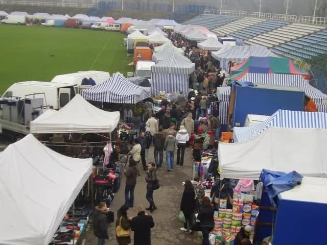 Czy giełda w Koninie jest dziś otwarta? Sprawdź aktualne godziny i harmonogram