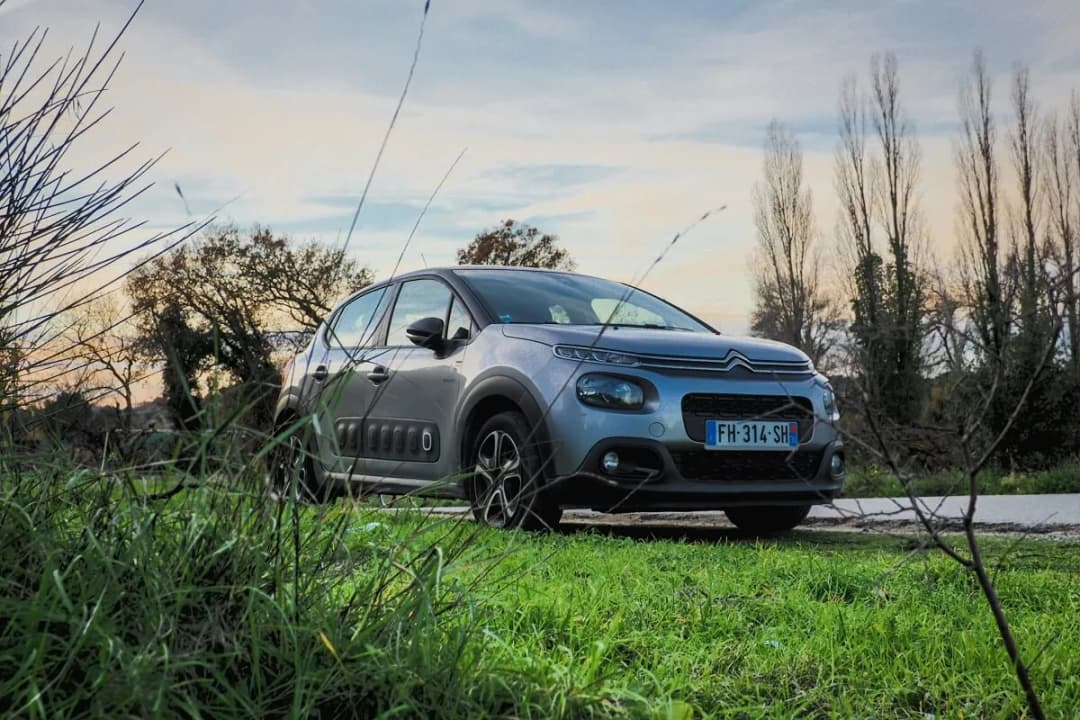 Ranking opon całorocznych 195 65 r15 – które modele naprawdę się sprawdzają?