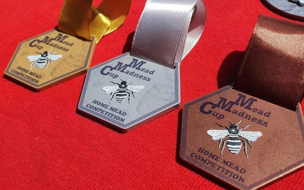 Ranking najlepszych miodów pitnych półtorak – wybierz najlepszy smak